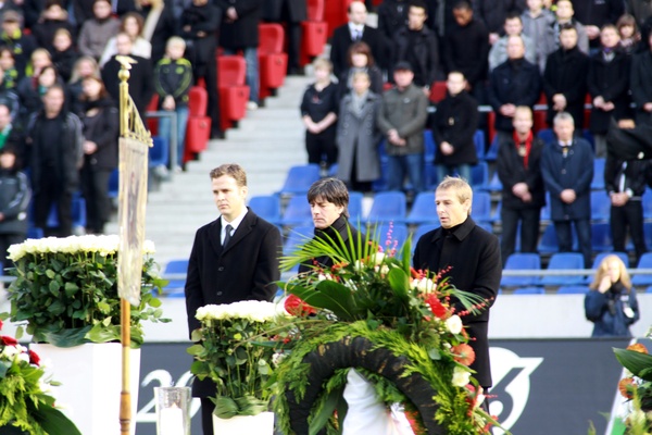 Trauerfeier Enke   049.jpg